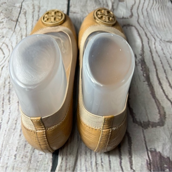 Tory Burch Beige Flats - Picture 5 of 14